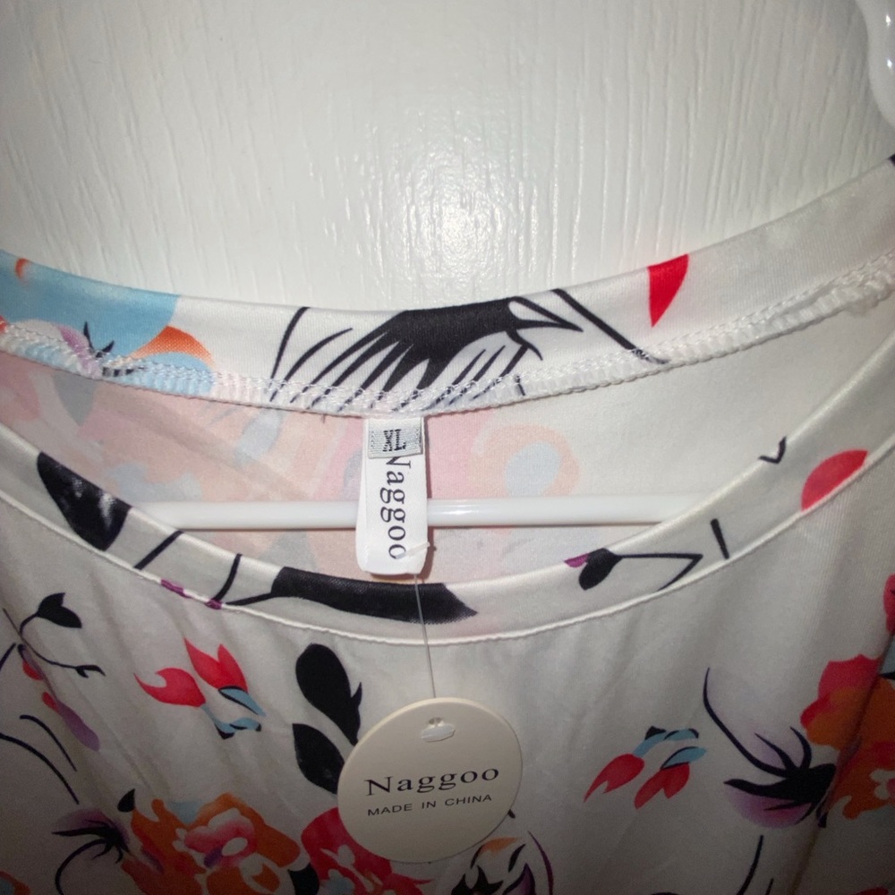 Floral Maxi Dress in White and Pink - Picture 7 of 16